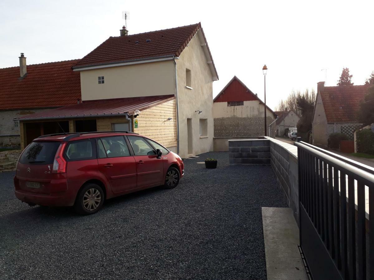 Gite " Le Vieux Noyer" Liesville-sur-Douve Ngoại thất bức ảnh
